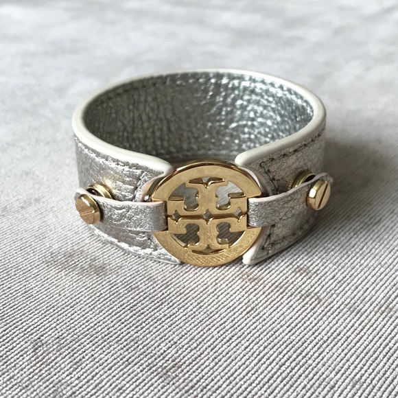 Tory Burch Jewelry - Tory Burch Logo Bracelet